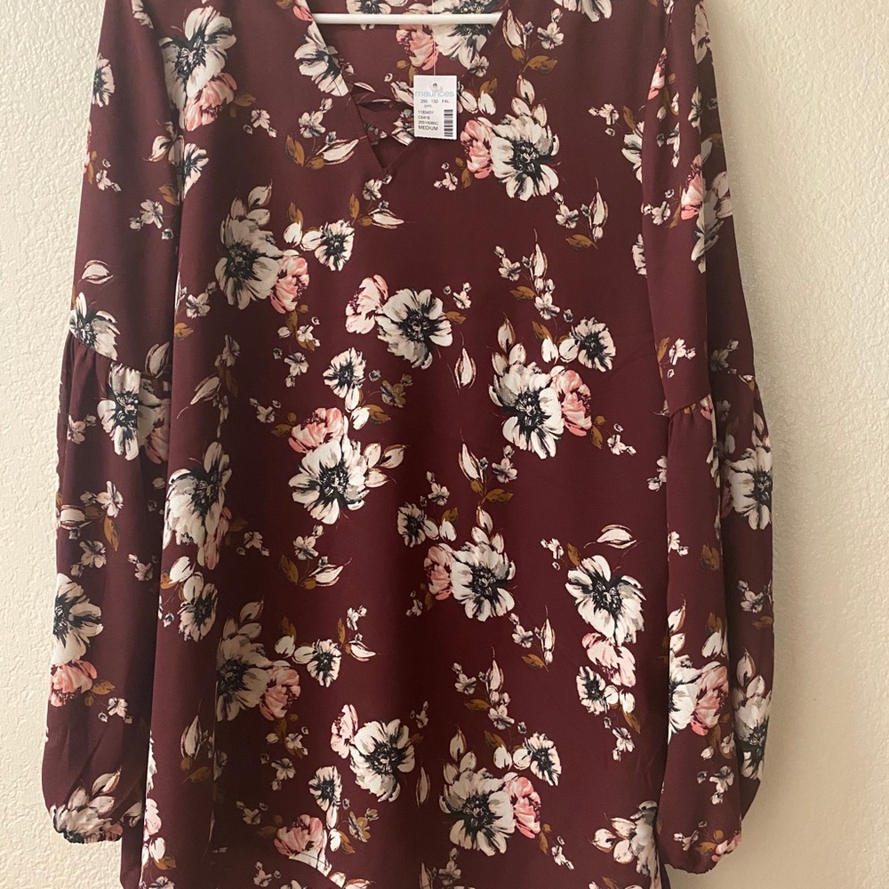 Woven blouse Maurices Floral Print Medium Vneck